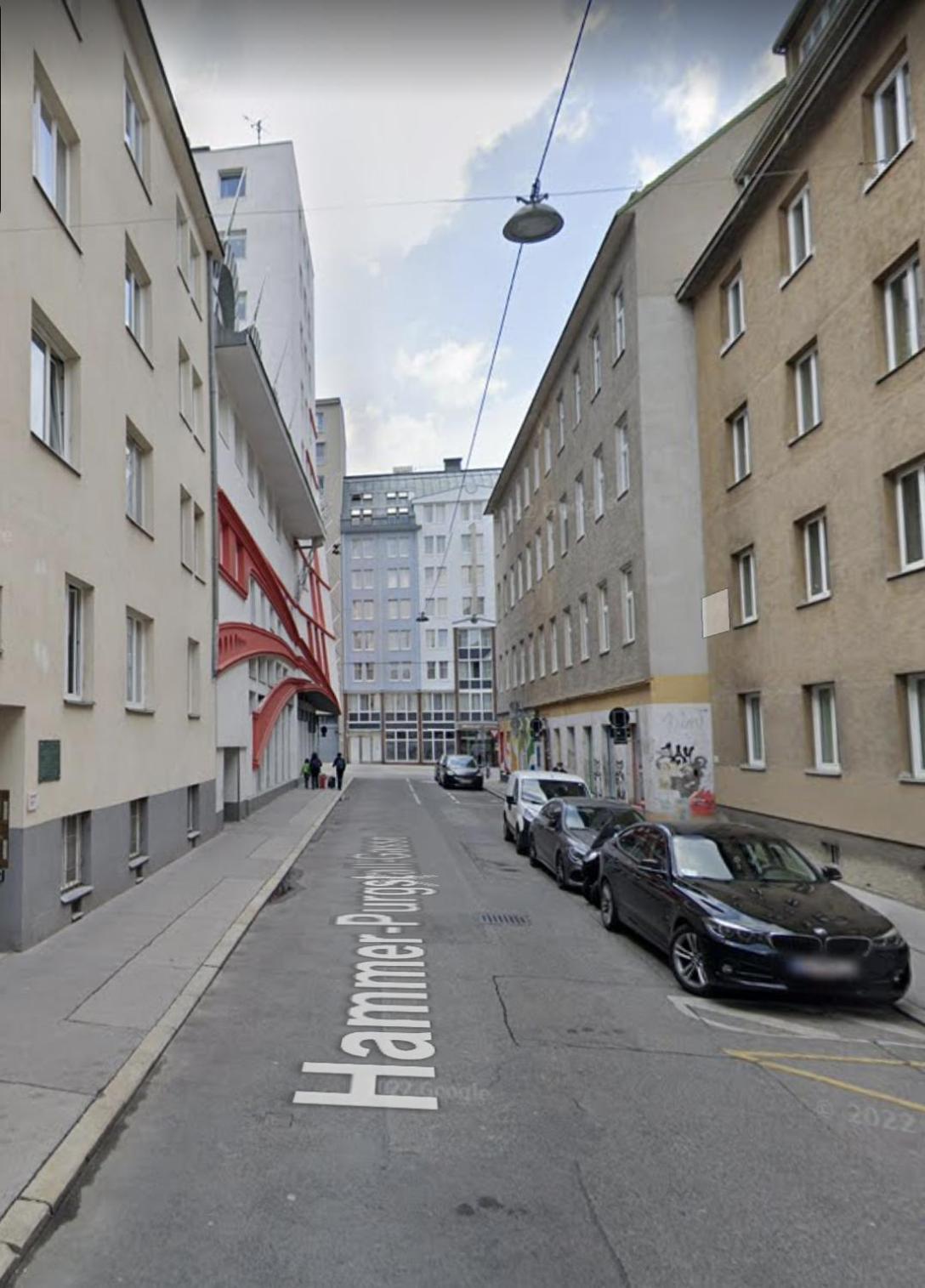 Chic One-bedroom With King-size Bed, Nestled In Vienna's Vibrant Heart Apartment *